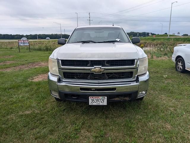 Image of Chevrolet 2500HD equipment image 1