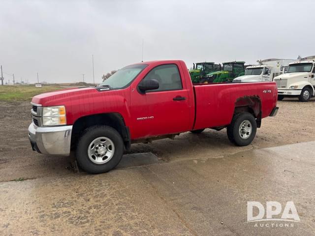 Image of Chevrolet 2500 equipment image 1