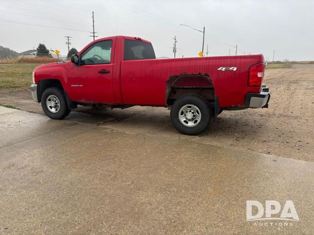 Image of Chevrolet 2500 equipment image 4