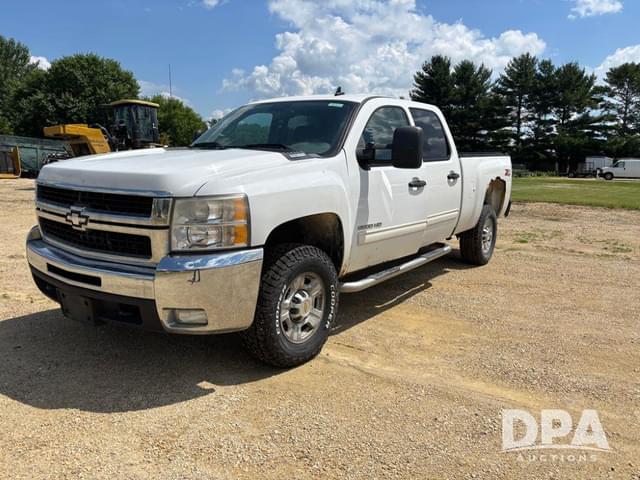 Image of Chevrolet 2500HD equipment image 1