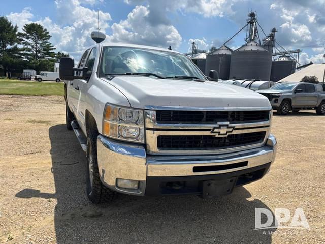 Image of Chevrolet 2500HD equipment image 4