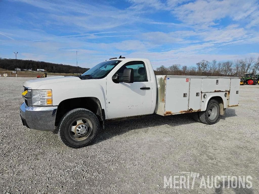 Image of Chevrolet 3500HD Primary image