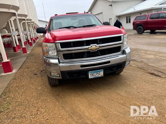 Image of Chevrolet 3500HD equipment image 2