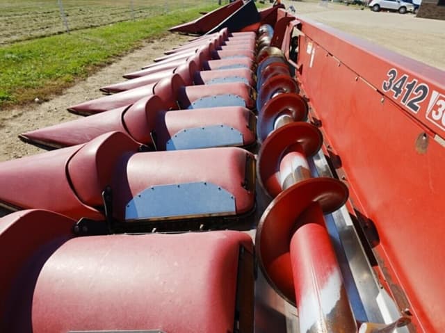 Image of Case IH 3412 equipment image 4