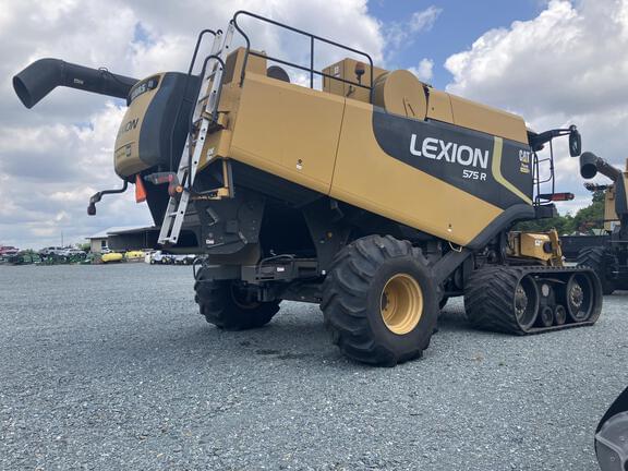 Image of CLAAS LEXION 575R equipment image 4