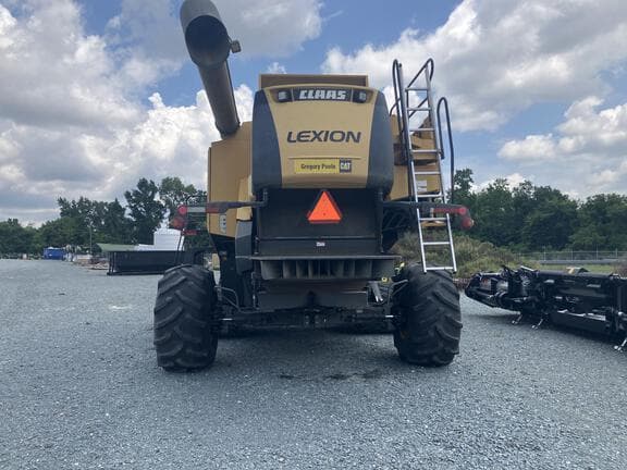 Image of CLAAS LEXION 575R equipment image 4