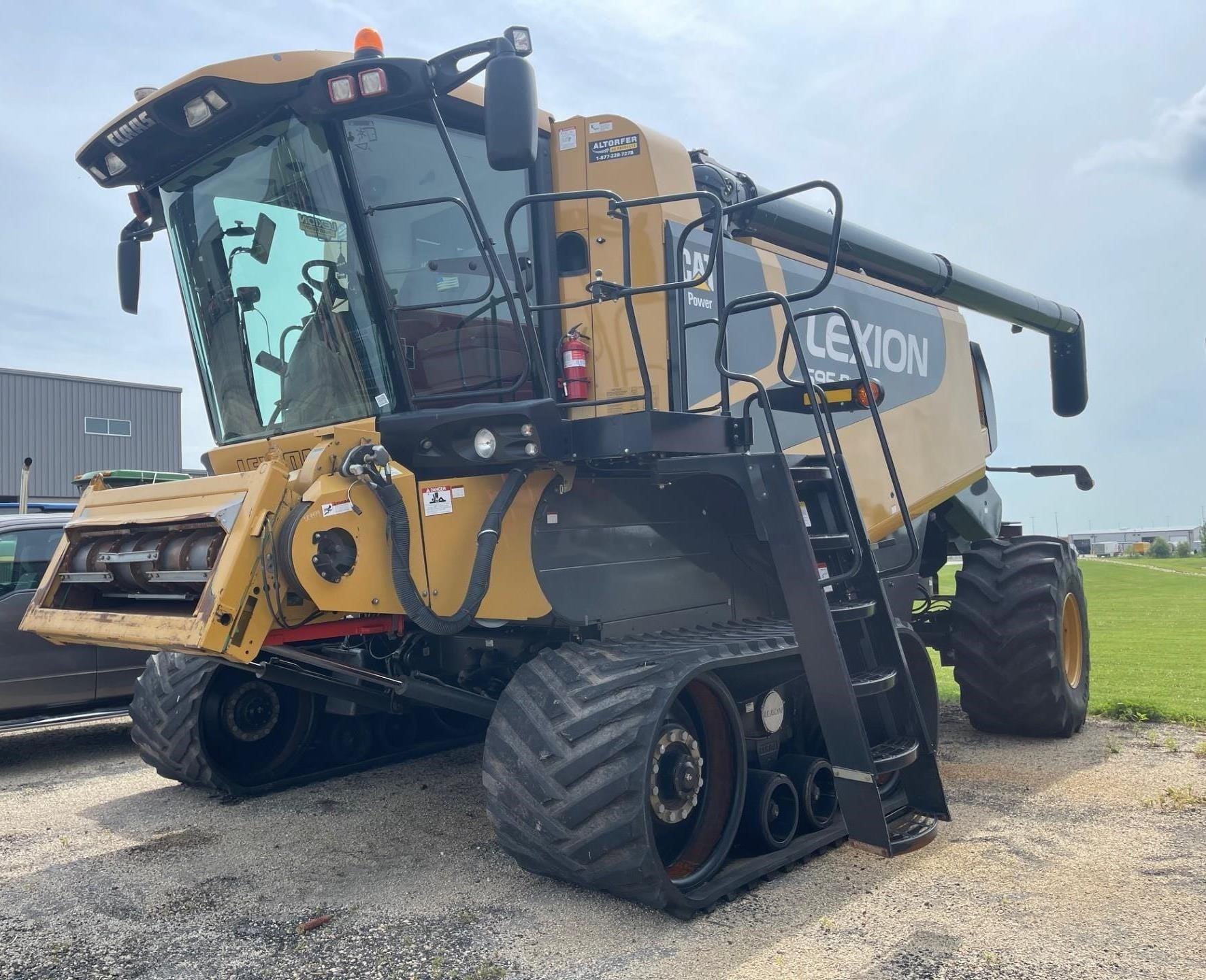 2010 CLAAS Lexion 595R Equipment Image0