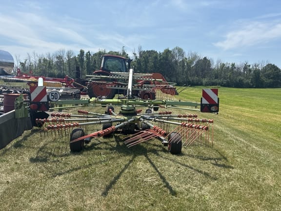 2010 CLAAS Liner 750 Equipment Image0