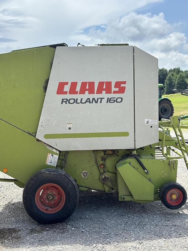 Image of CLAAS Rollant 160 equipment image 2