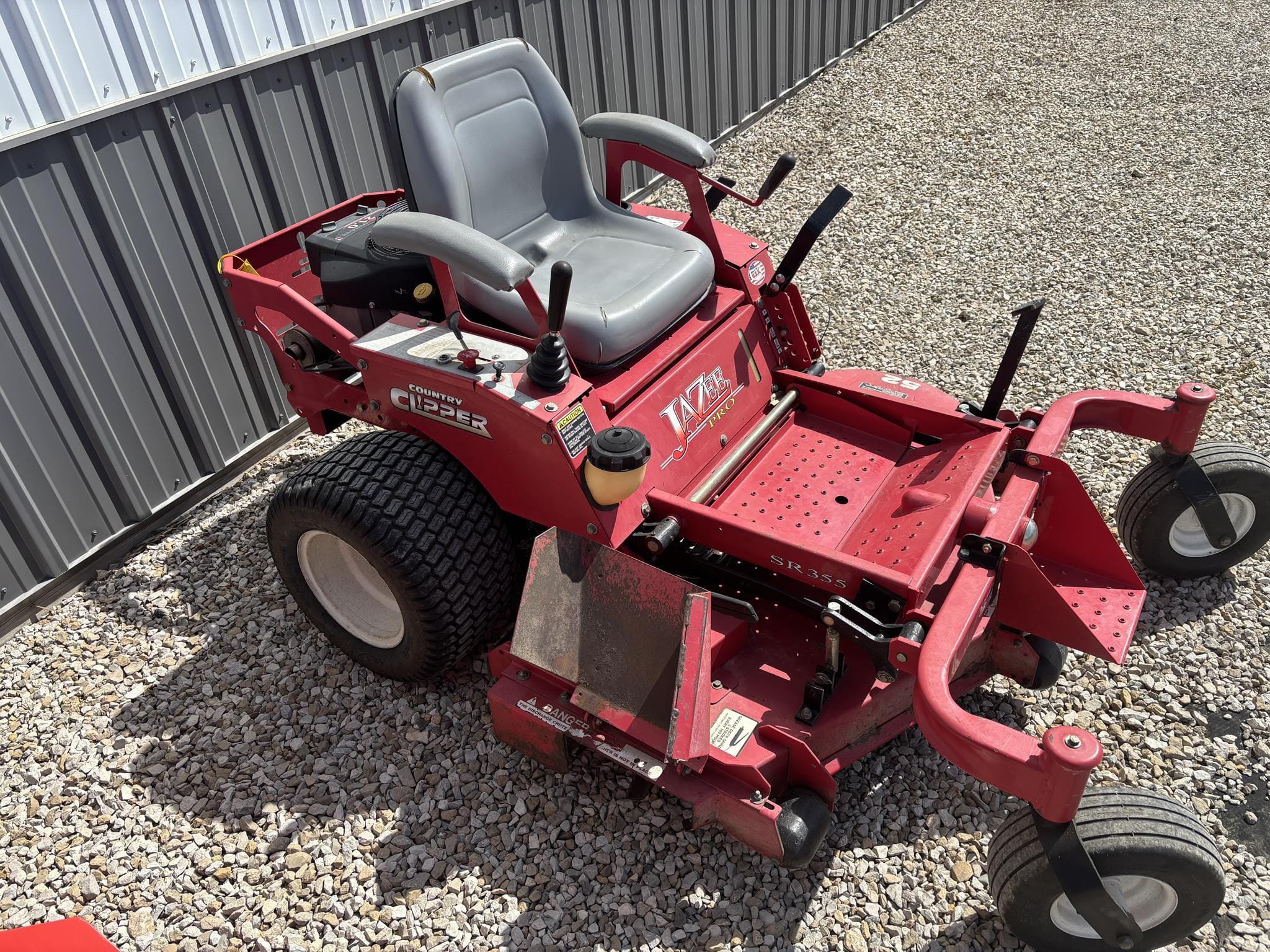 Country Clipper Jazee Pro COUNTRY CLIPPER JAZEE PRO Lawn Mowers