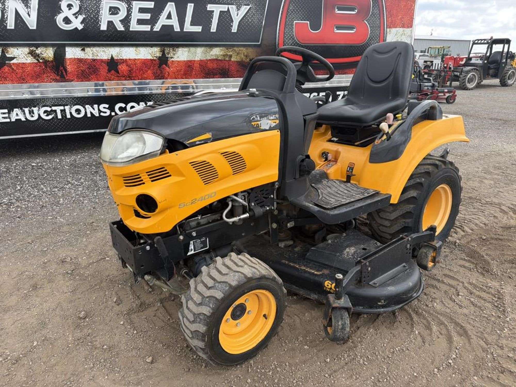 2010 Cub Cadet SC2400 Equipment Image0