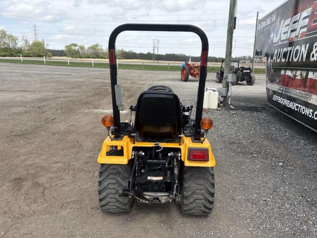Image of Cub Cadet SC2400 equipment image 2