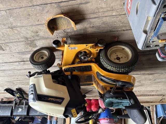 Image of Cub Cadet LTX1050 equipment image 3