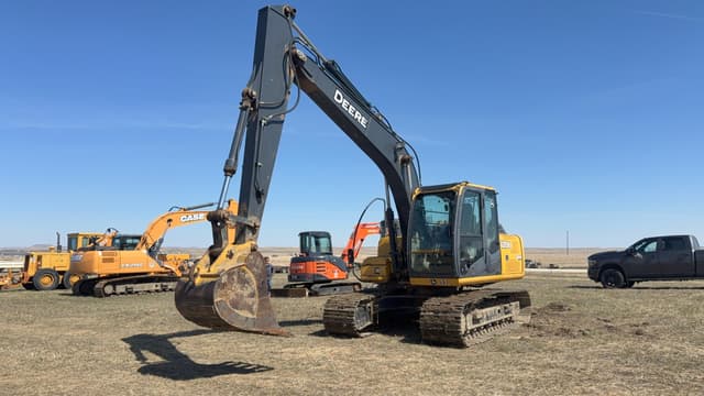 Image of John Deere 120D equipment image 1