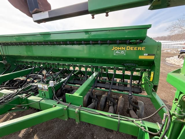 Image of John Deere 1590 equipment image 3
