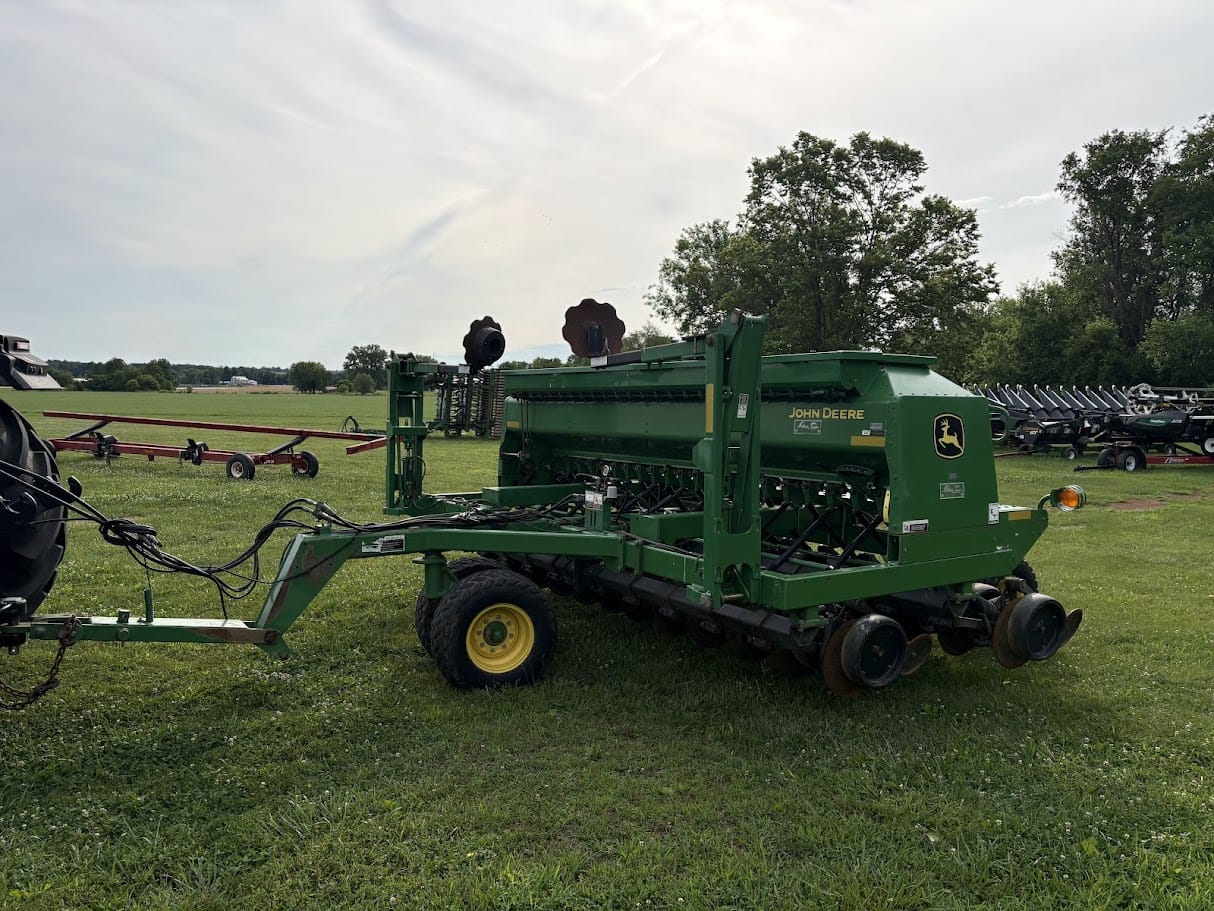 2010 John Deere 1590 Equipment Image0