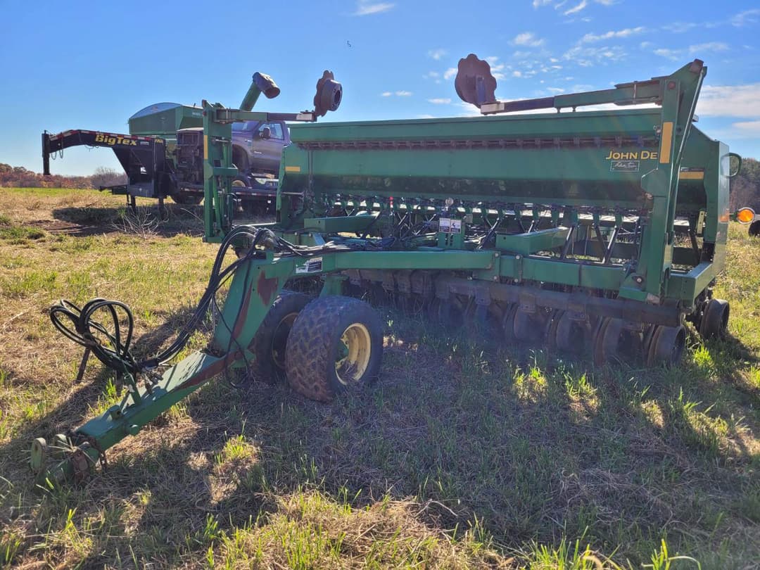 Image of John Deere 1590 Image 0