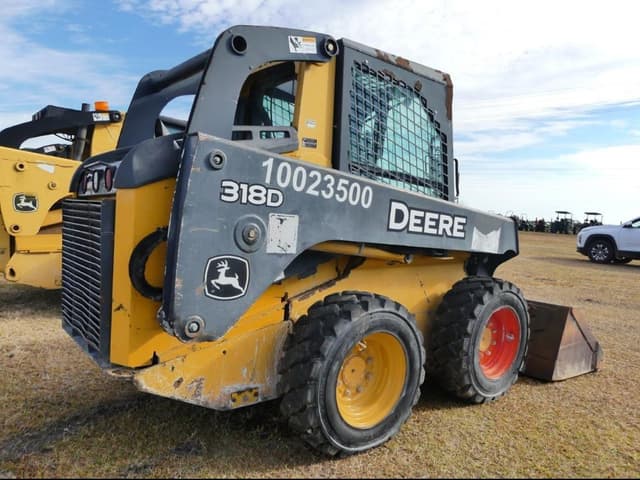 Image of John Deere 318D equipment image 3