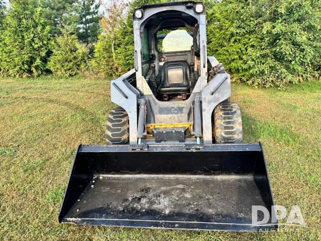 Image of John Deere 318D equipment image 2