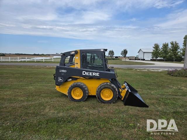 Image of John Deere 318D equipment image 4