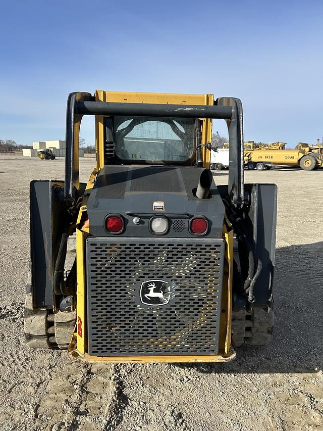 Image of John Deere 323D equipment image 3