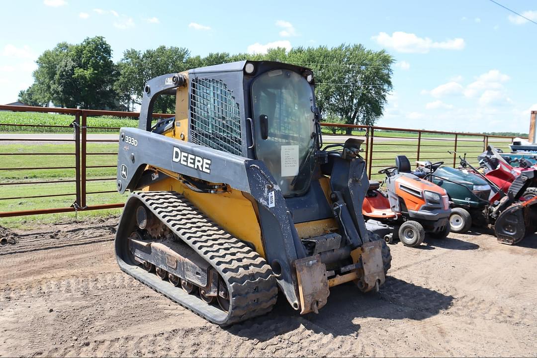 Image of John Deere 333D Primary image