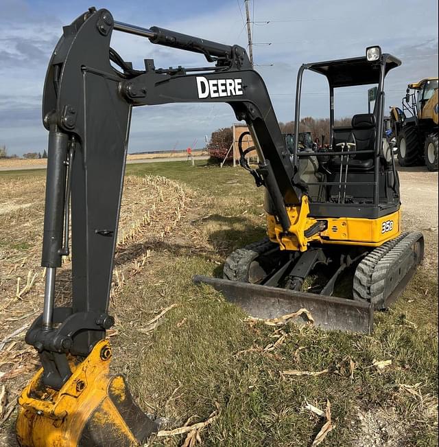 Image of John Deere 35D equipment image 1