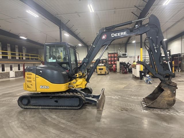 Image of John Deere 60D equipment image 3