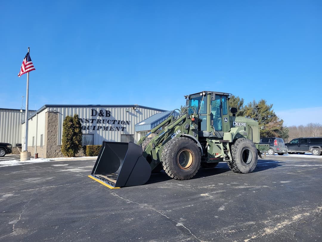 Image of John Deere 624K Primary image