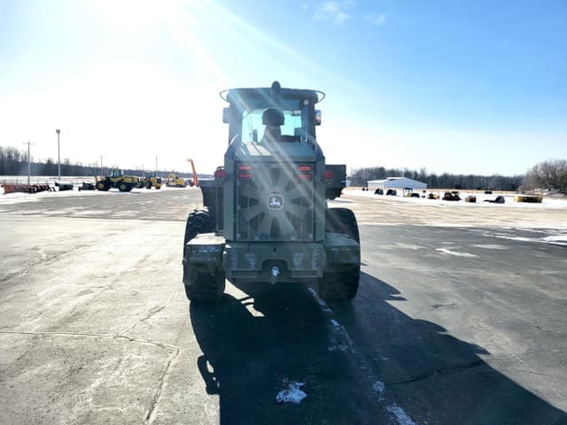 Image of John Deere 624K equipment image 3