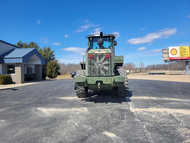 Image of John Deere 624K equipment image 4