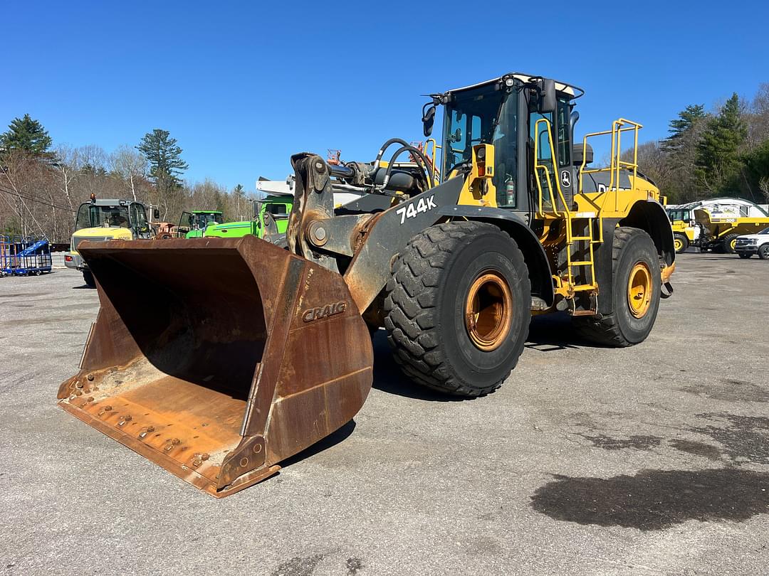 Image of John Deere 744K Primary image