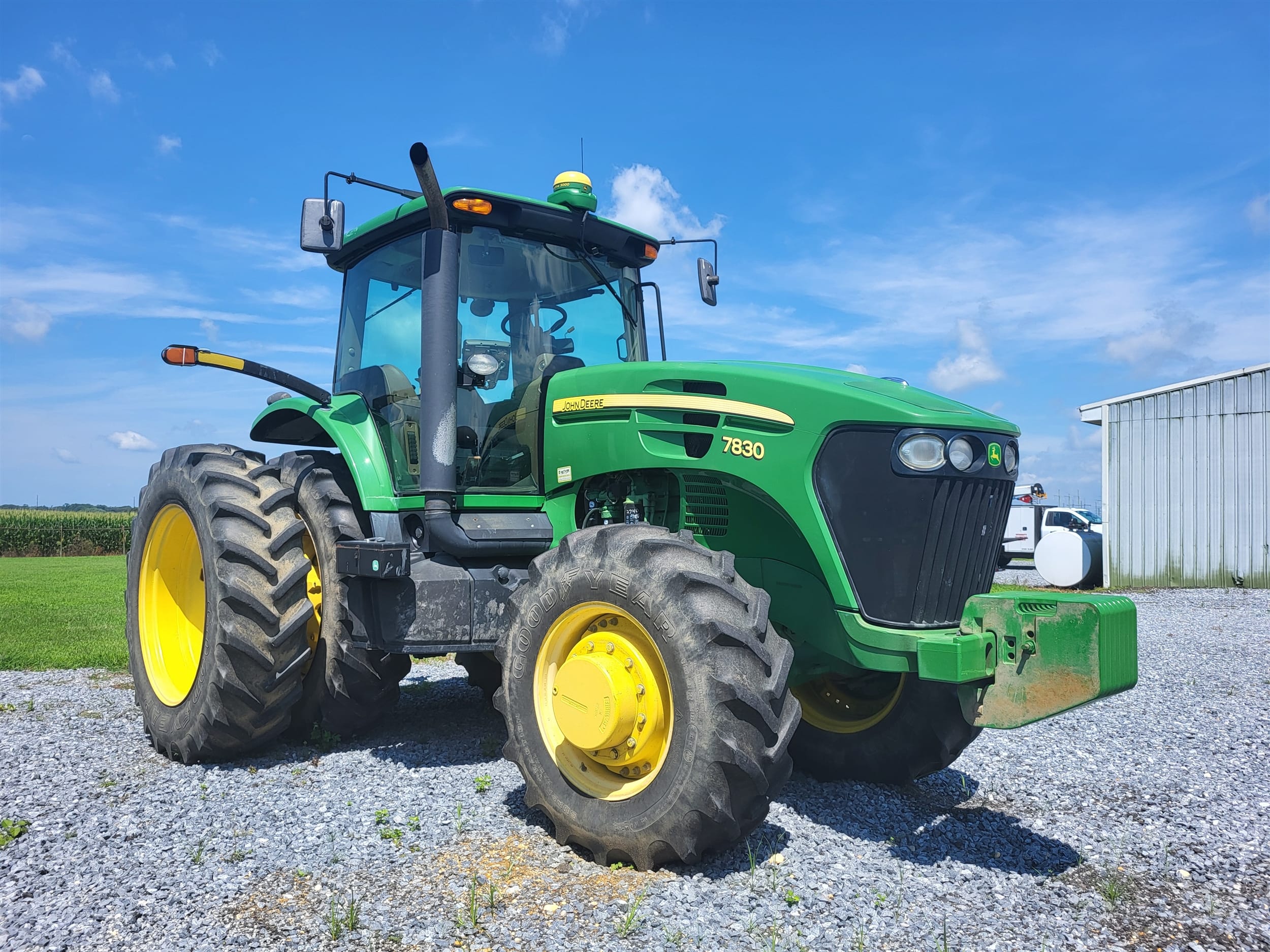 Main image John Deere 7830