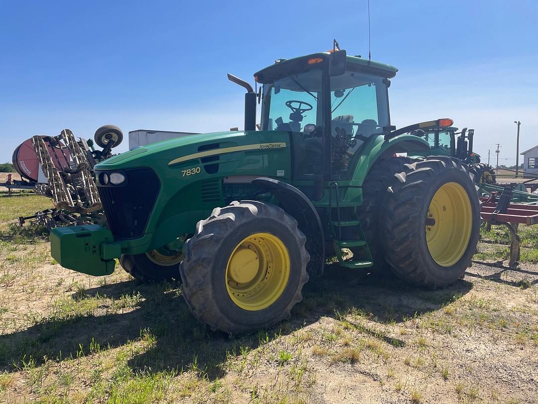 Image of John Deere 7830 Image 1