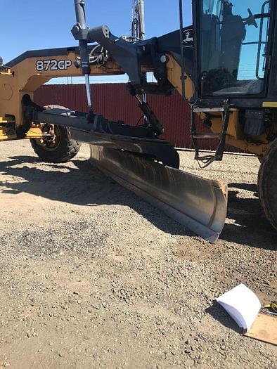 Image of John Deere 872GP equipment image 4