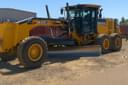 2010 John Deere 872GP Image