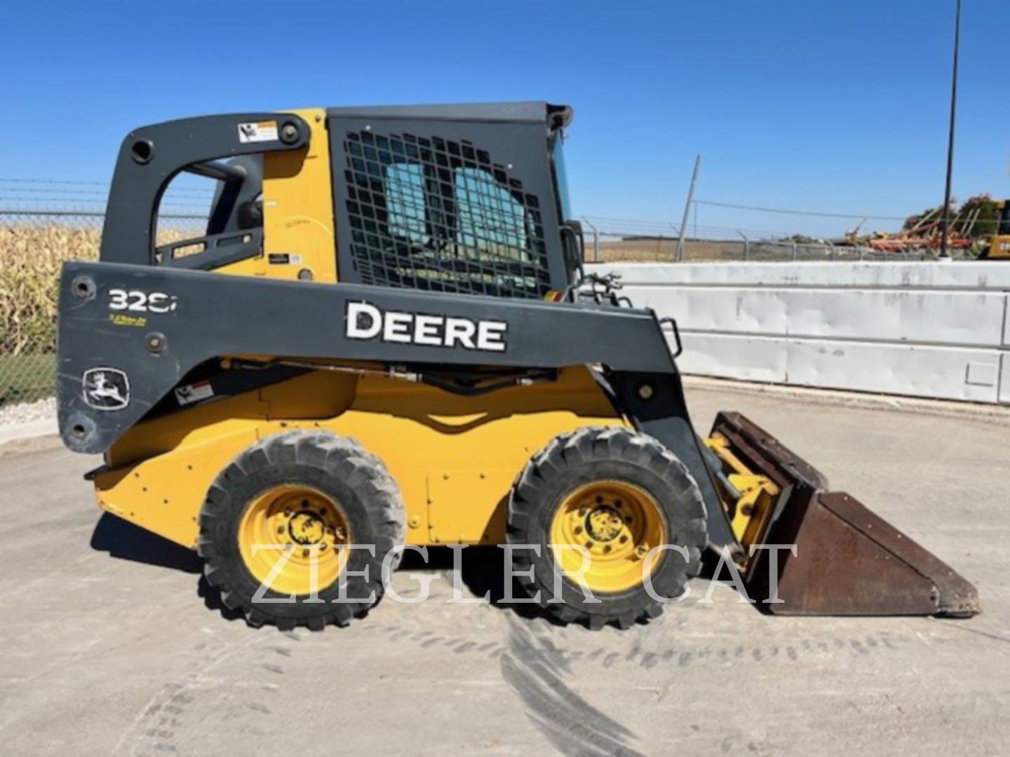 2010 John Deere 328D Equipment Image0