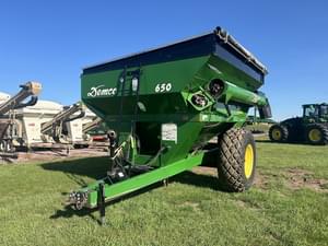 2010 Demco 650 Image