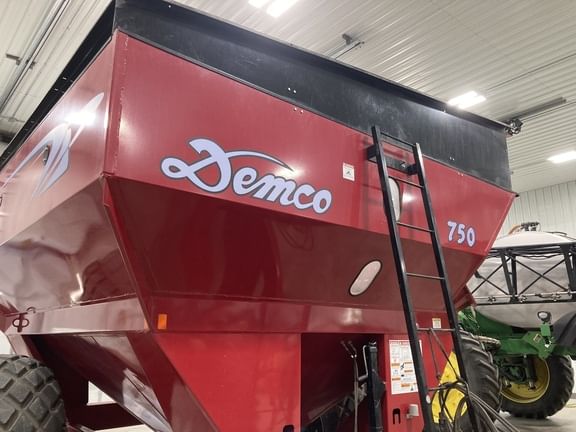 Main image Demco 750