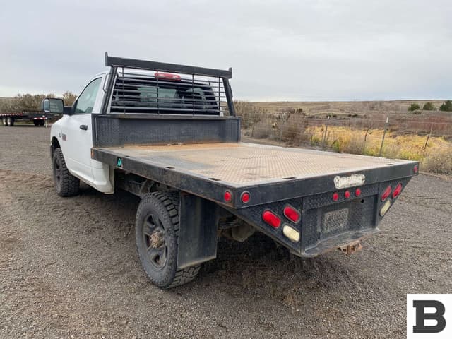 Image of Dodge Ram 2500 equipment image 2