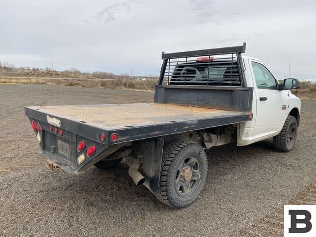 Image of Dodge Ram 2500 equipment image 4