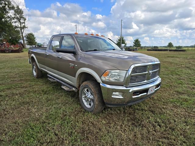 Image of Dodge Ram 3500HD equipment image 3
