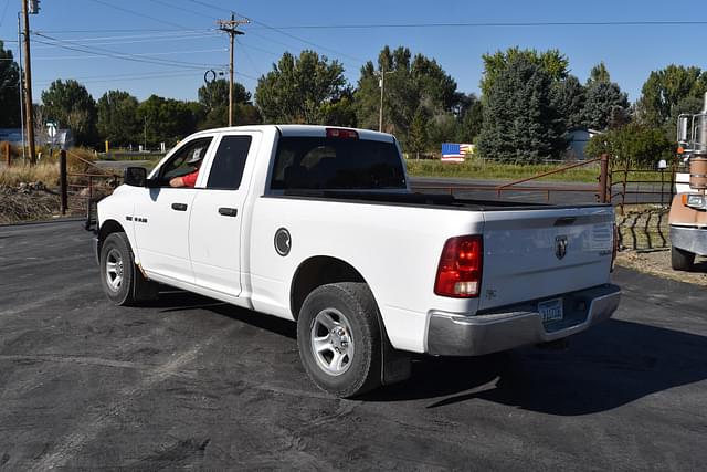 Image of Dodge Ram 1500 equipment image 2