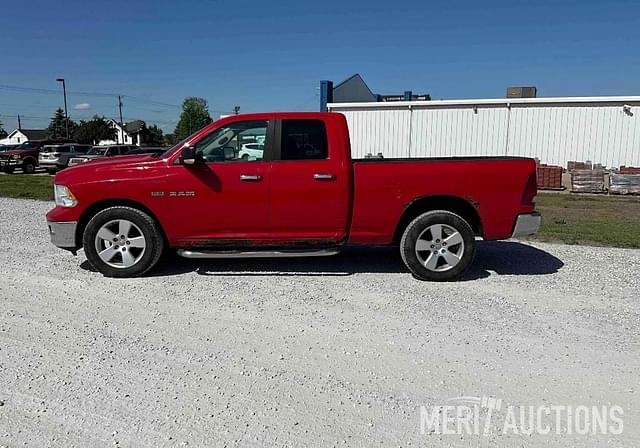 Image of Dodge Ram 1500 equipment image 2