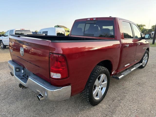 Image of Dodge Ram 1500 equipment image 4