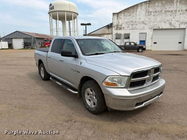 Image of Dodge Ram 1500 equipment image 2