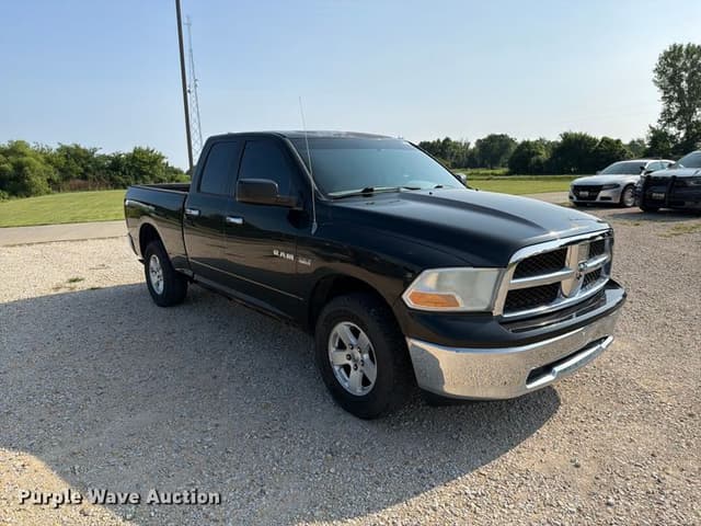 Image of Dodge Ram 1500 equipment image 2