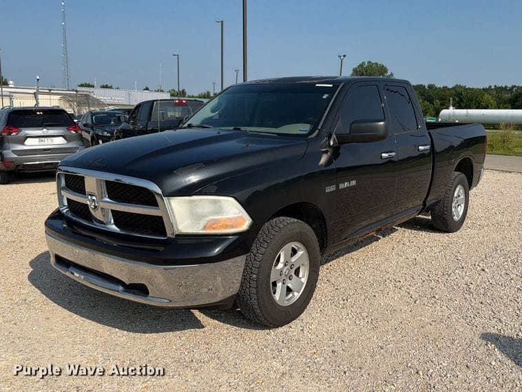 2010 Dodge Ram 1500 Equipment Image0