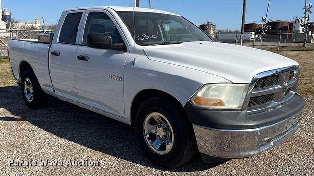 Image of Dodge Ram 1500 equipment image 2