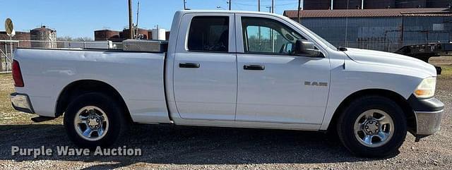 Image of Dodge Ram 1500 equipment image 3